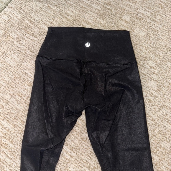 black shiny lululemon wonder train leggings - Picture 3 of 3